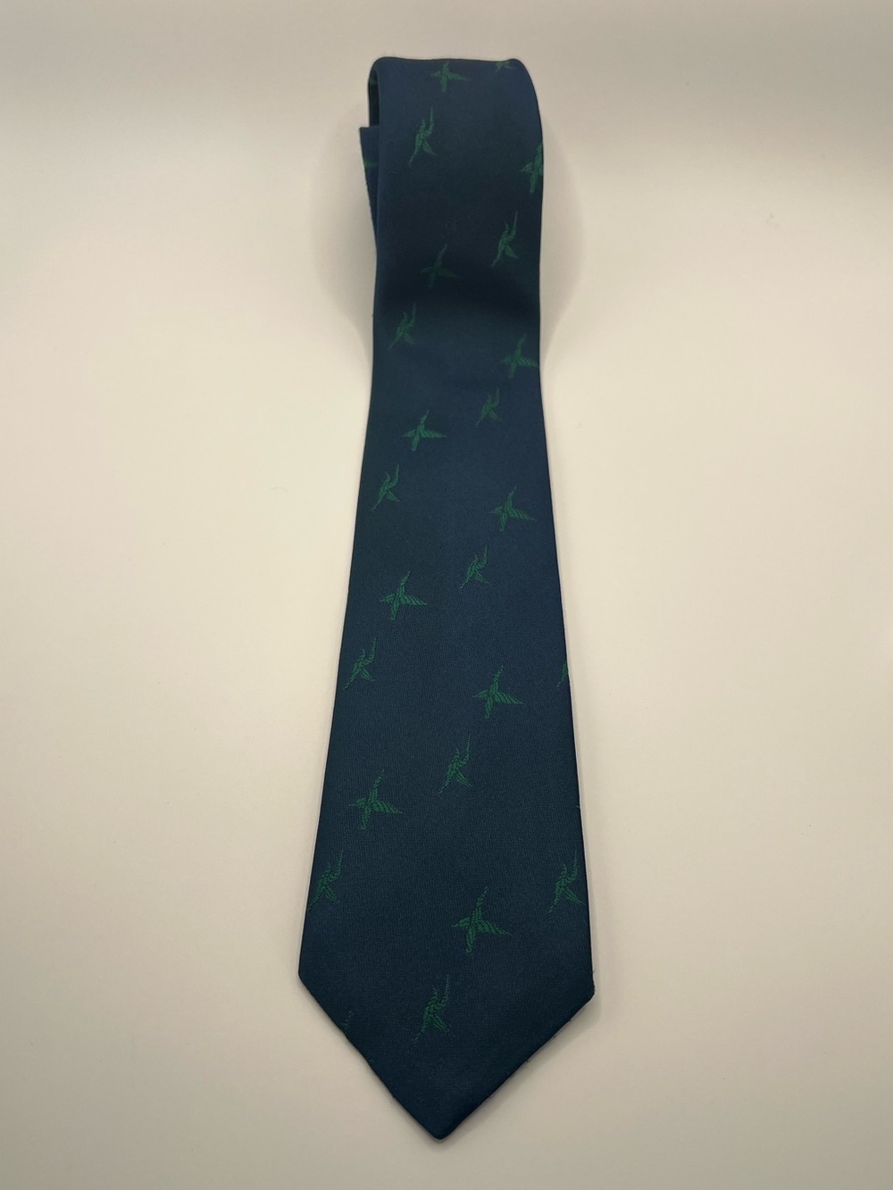✨ 018: Vintage Jewel Made In Japan Hummingbird Novelty Tie